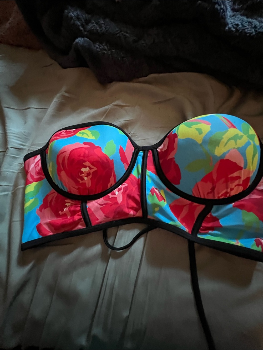 ⭐️Betsey Johnson vintage style swim top